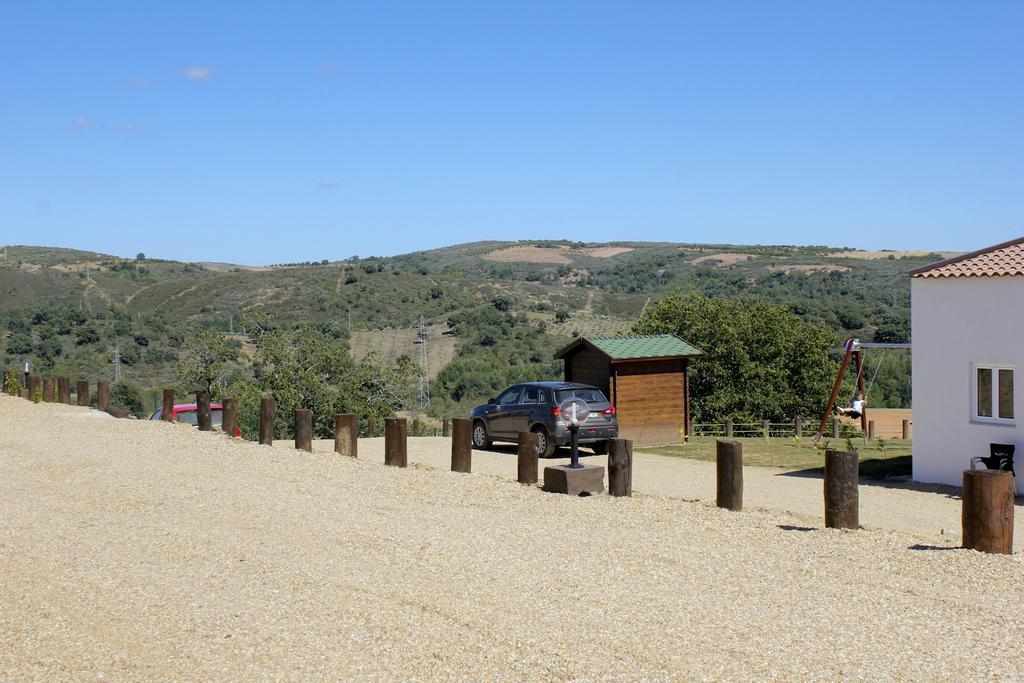 Monte Do Azibo Glamping Hotel Podence Стая снимка